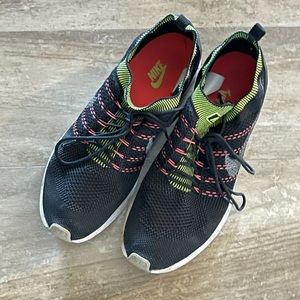 Nike Air Zoom Mariah Flyknit Racer Mens 11 Running  Black Wolf Grey Volt Used